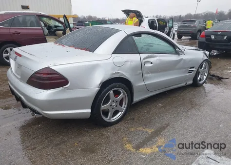 2004 Mercedes-Benz Sl 500 z USA, uszkodzony, nr VIN WDBSK75F74F075210